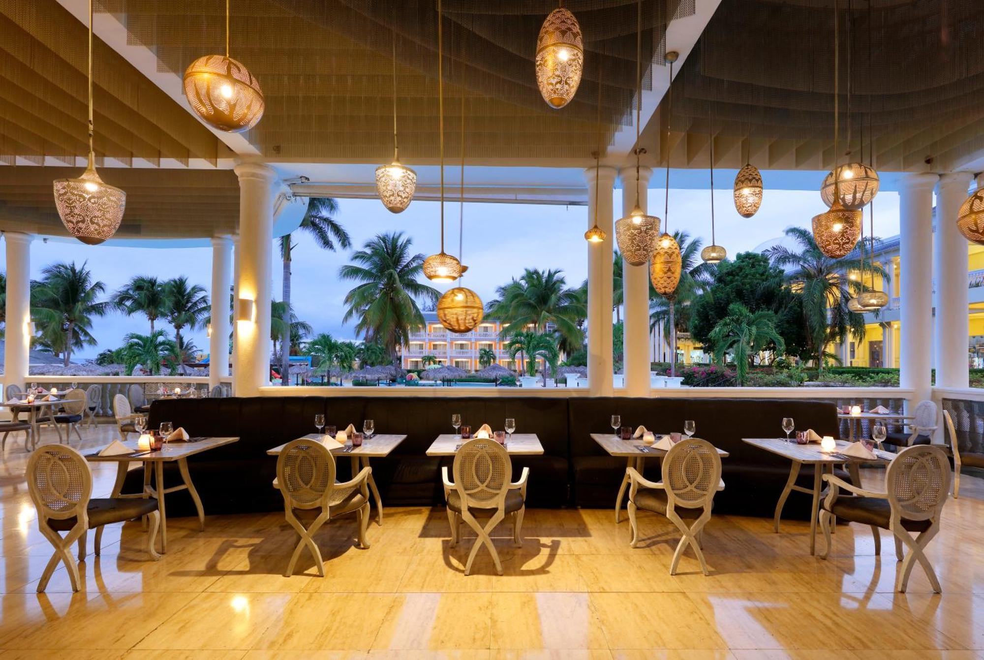 The Signature Level At Grand Palladium Lady Hamilton Resort & Spa Lucea Exterior foto